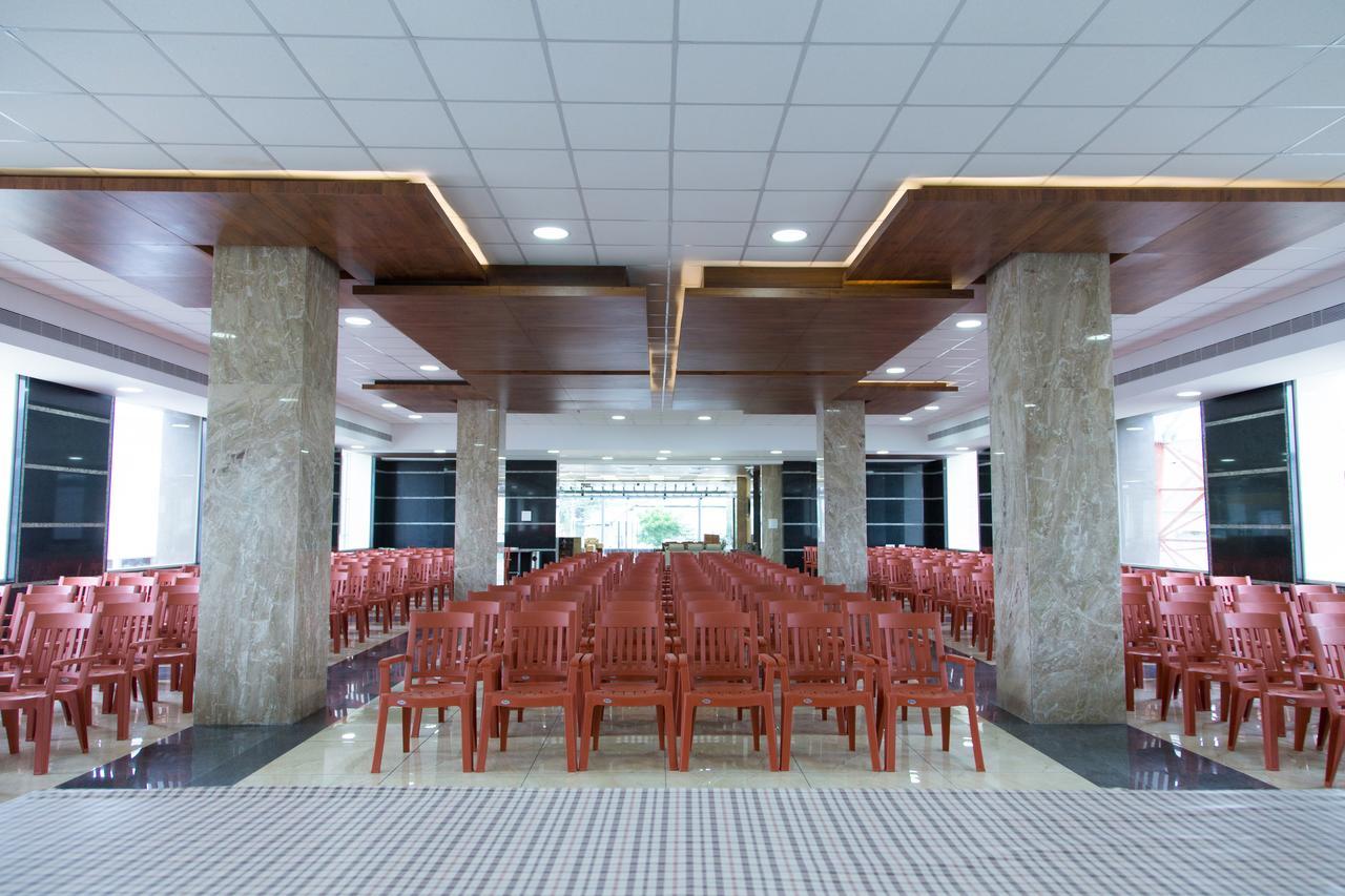 Hotel Hills Tirupattur Tiruppatur Exterior photo