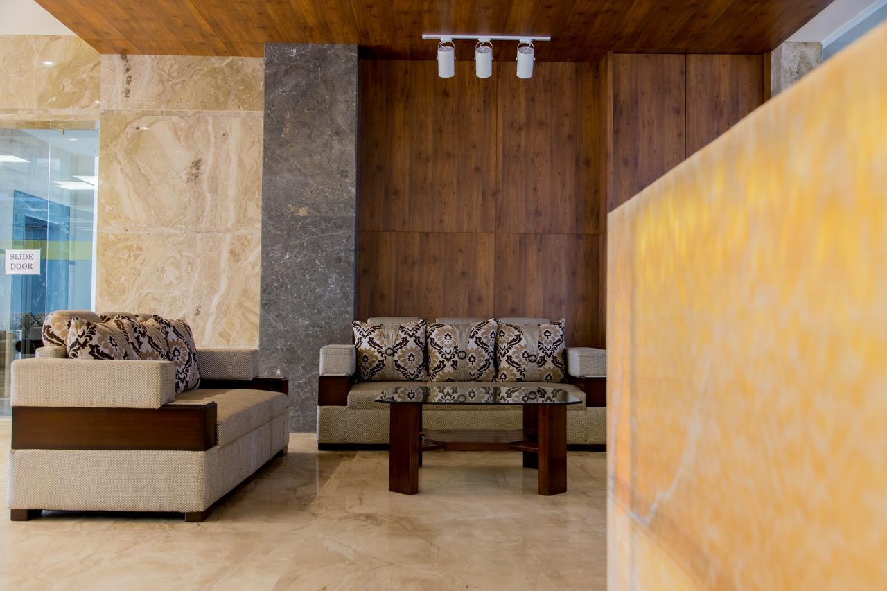 Hotel Hills Tirupattur Tiruppatur Exterior photo