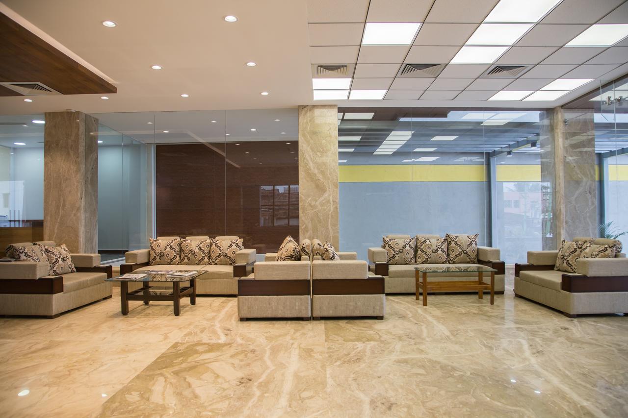 Hotel Hills Tirupattur Tiruppatur Exterior photo